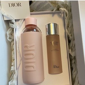Dior water bottle